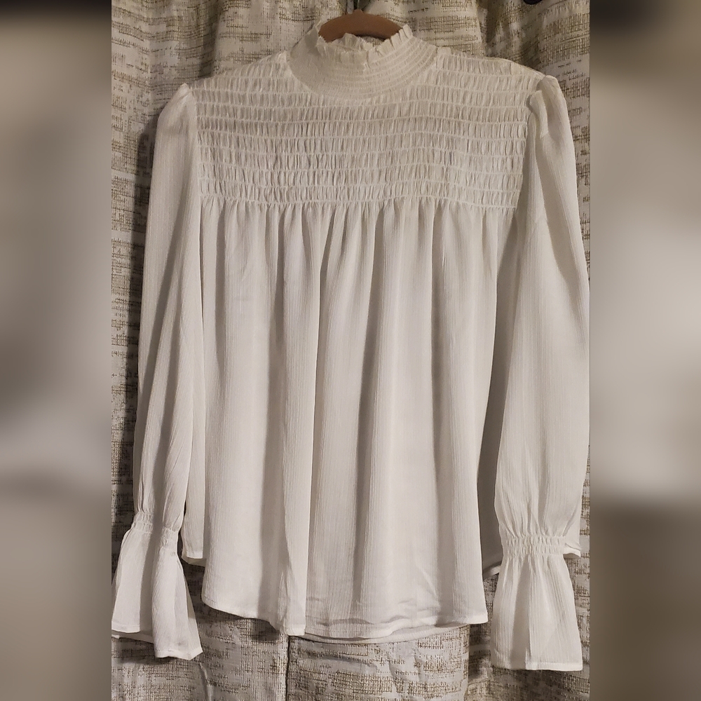 Francesca's White Smocked Women's Top